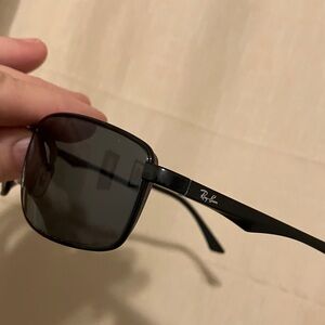 Ray-Ban Classic Black Square Sunglasses